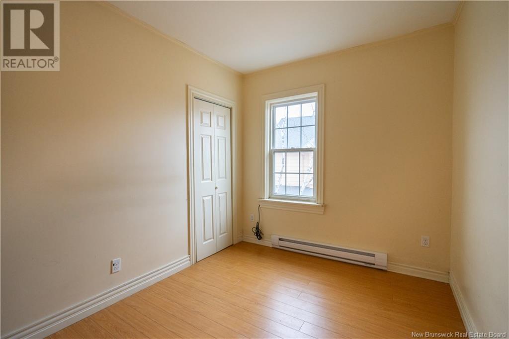 82-84 Lansdowne Avenue Property Photo 18