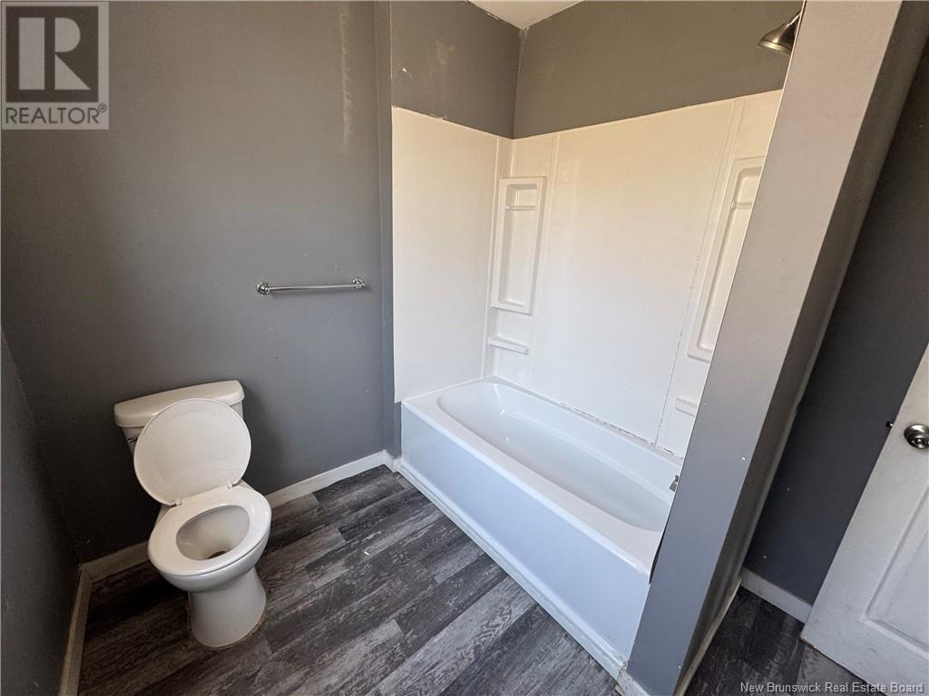 85 Main Street Property Photo 6