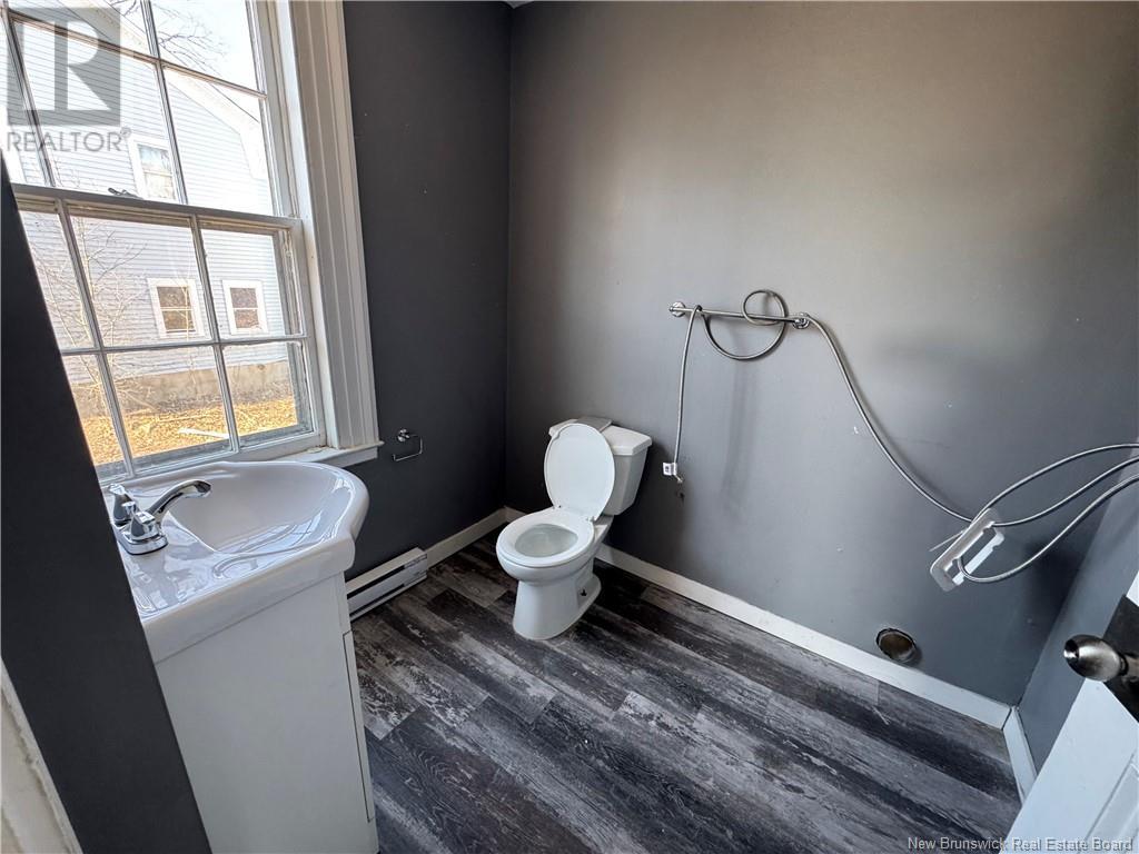 85 Main Street Property Photo 8
