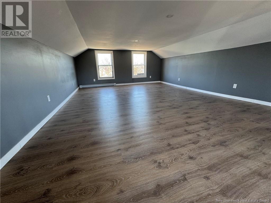 85 Main Street Property Photo 11
