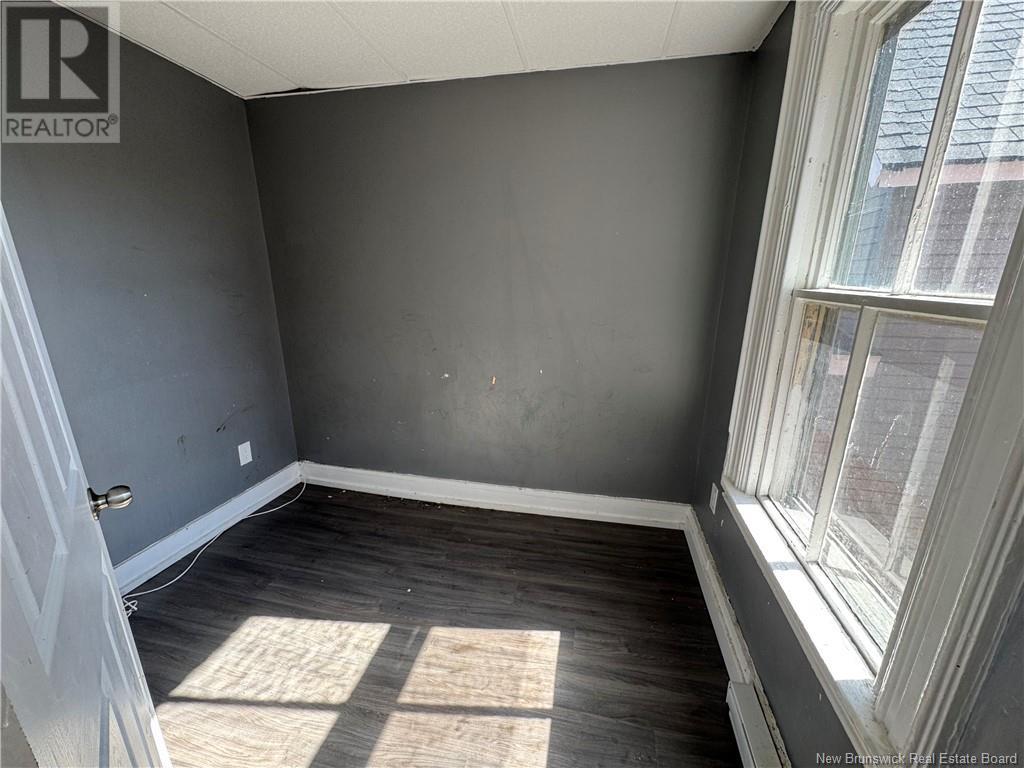 180 Metcalf Street Property Photo 7