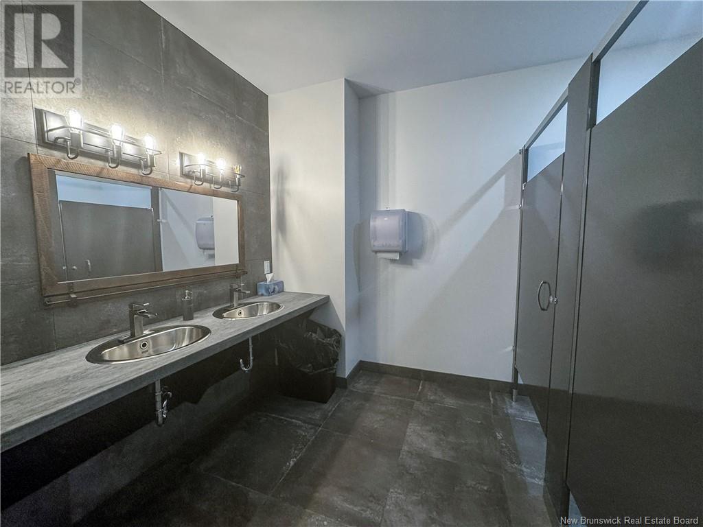 463 Champlain Street Unit# 2 Property Photo 33