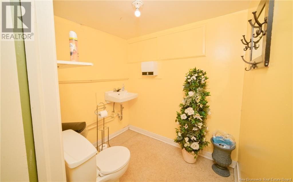 569 Woodstock Road Property Photo 24