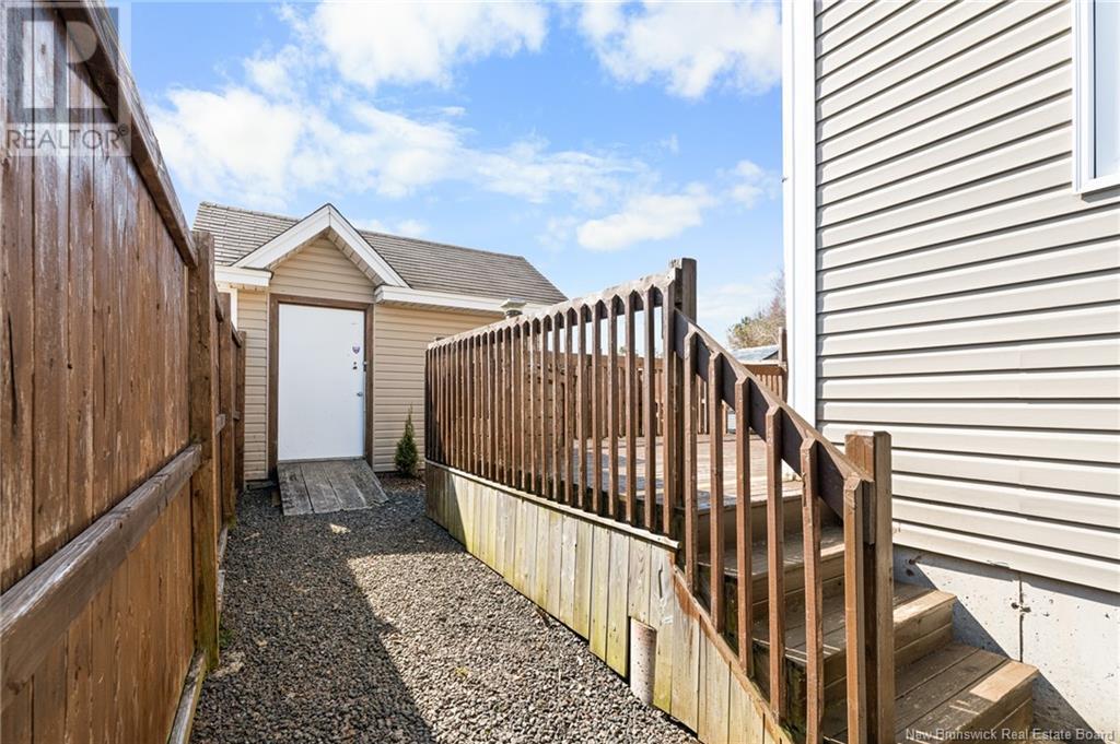 939 Bernard Street Property Photo 3