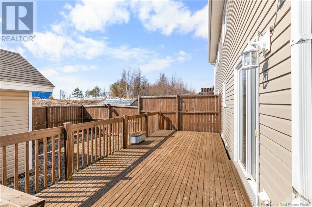 939 Bernard Street Property Photo 4
