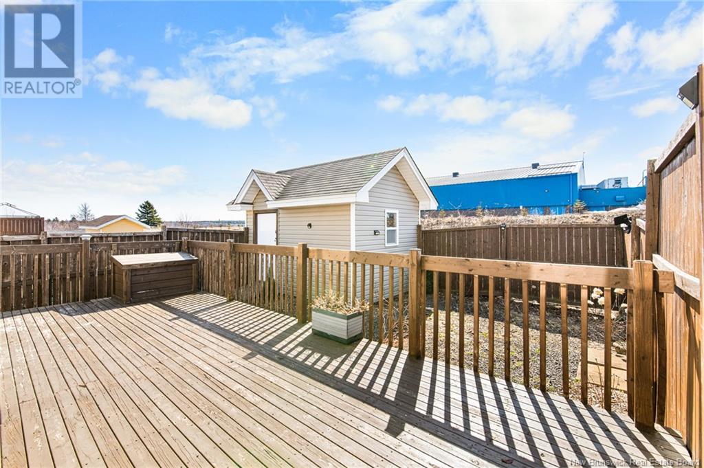 939 Bernard Street Property Photo 5