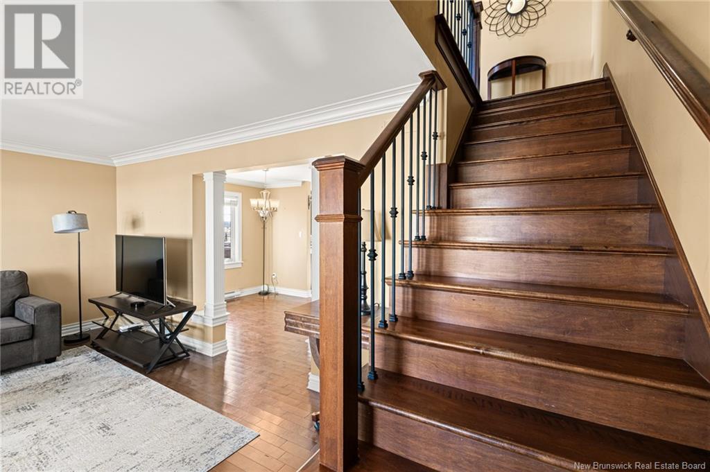 939 Bernard Street Property Photo 14
