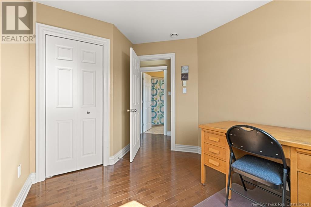 939 Bernard Street Property Photo 32