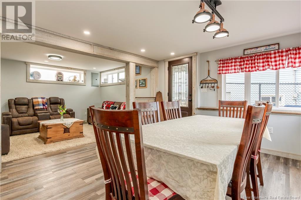 6 Carl Court Property Photo 2