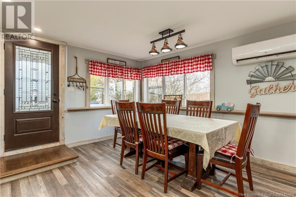 6 Carl Court Property Photo 3