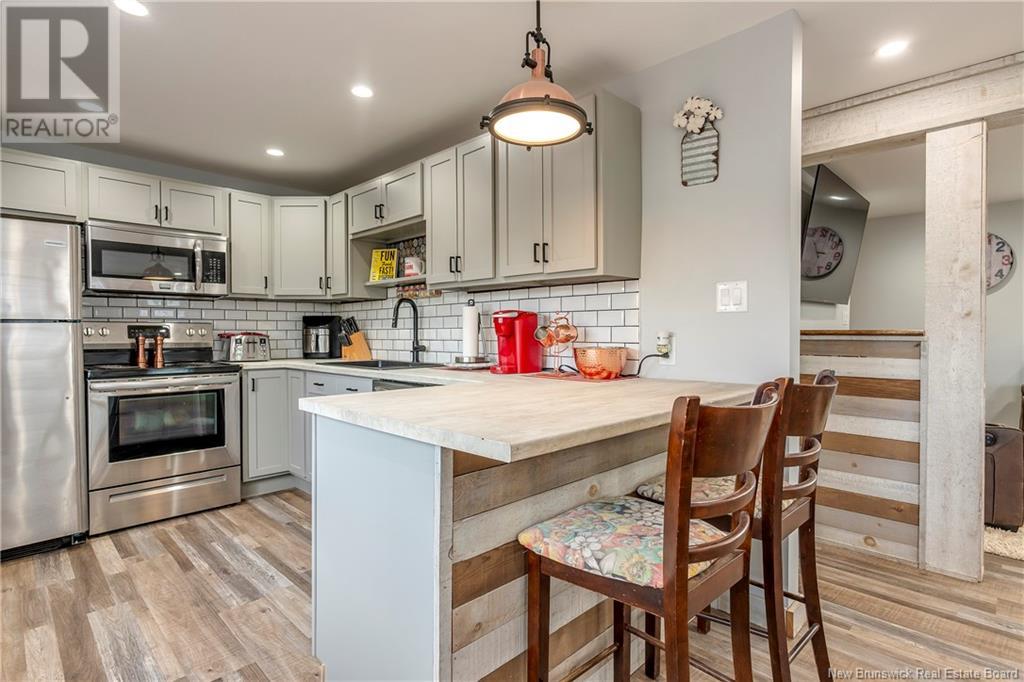 6 Carl Court Property Photo 4