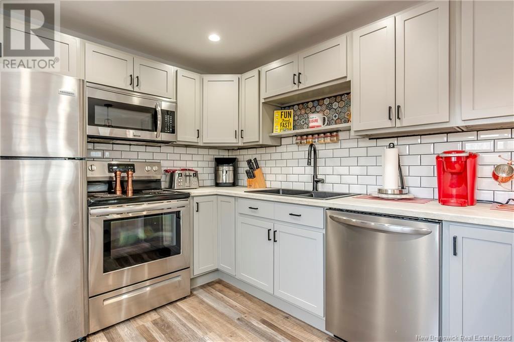 6 Carl Court Property Photo 5