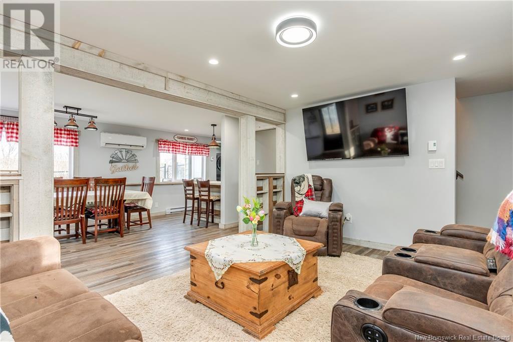 6 Carl Court Property Photo 12