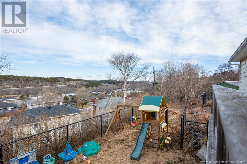 6 Carl Court Property Photo 14