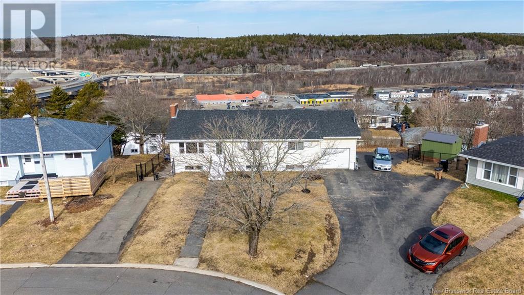 6 Carl Court Property Photo 15