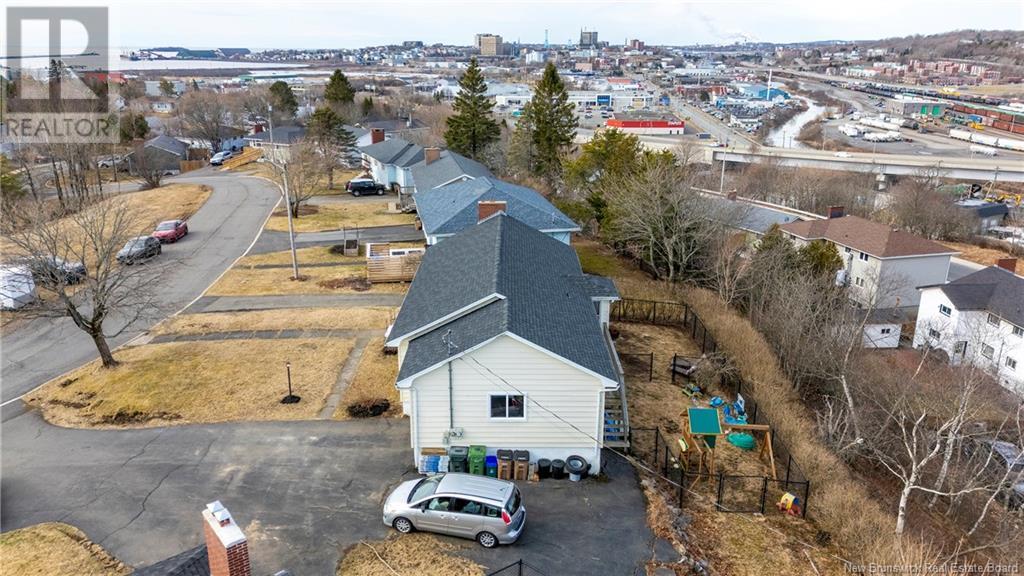 6 Carl Court Property Photo 25