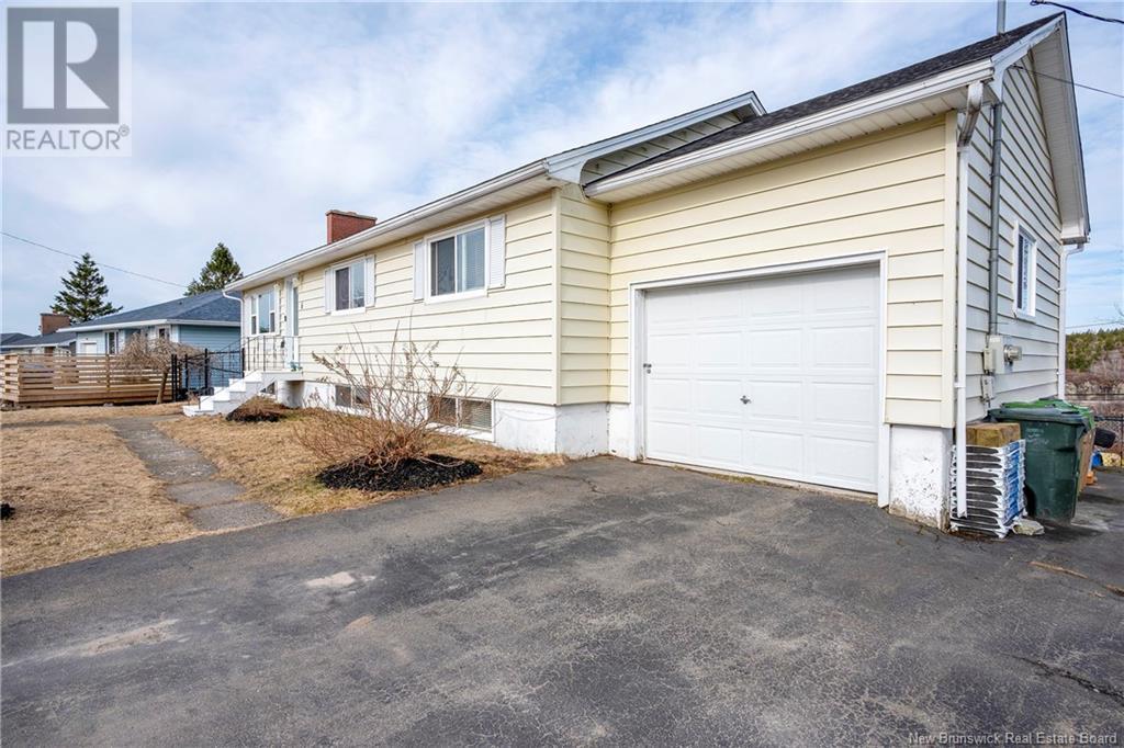 6 Carl Court Property Photo 49