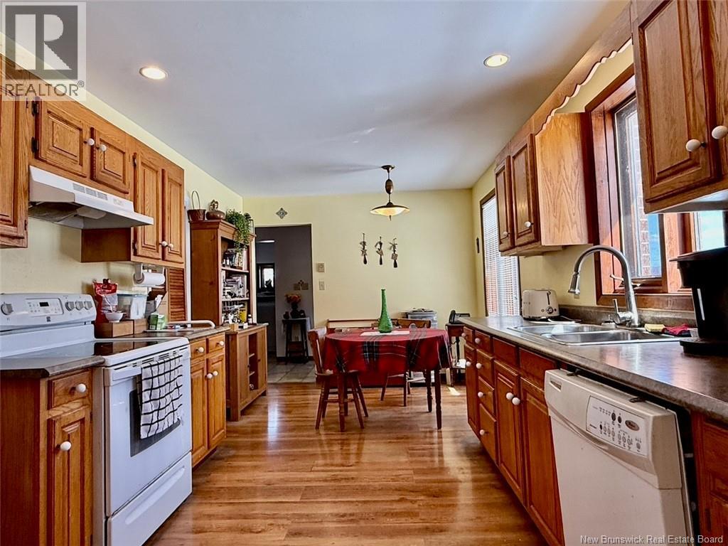 101 Riverside Road Property Photo 5