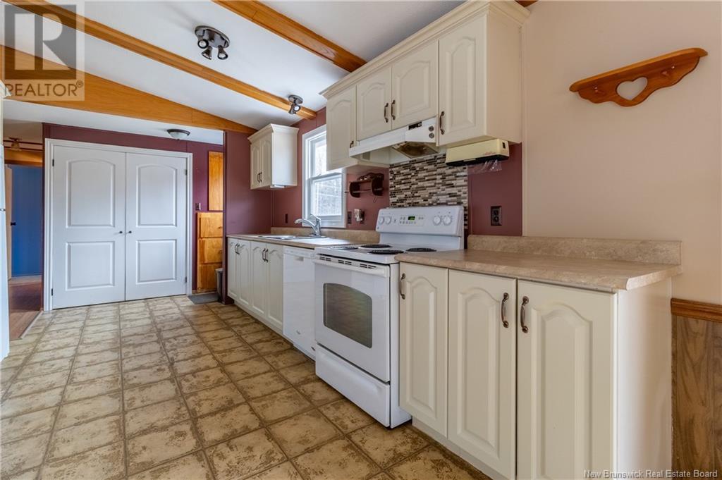 242 Beardsley Road Property Photo 15