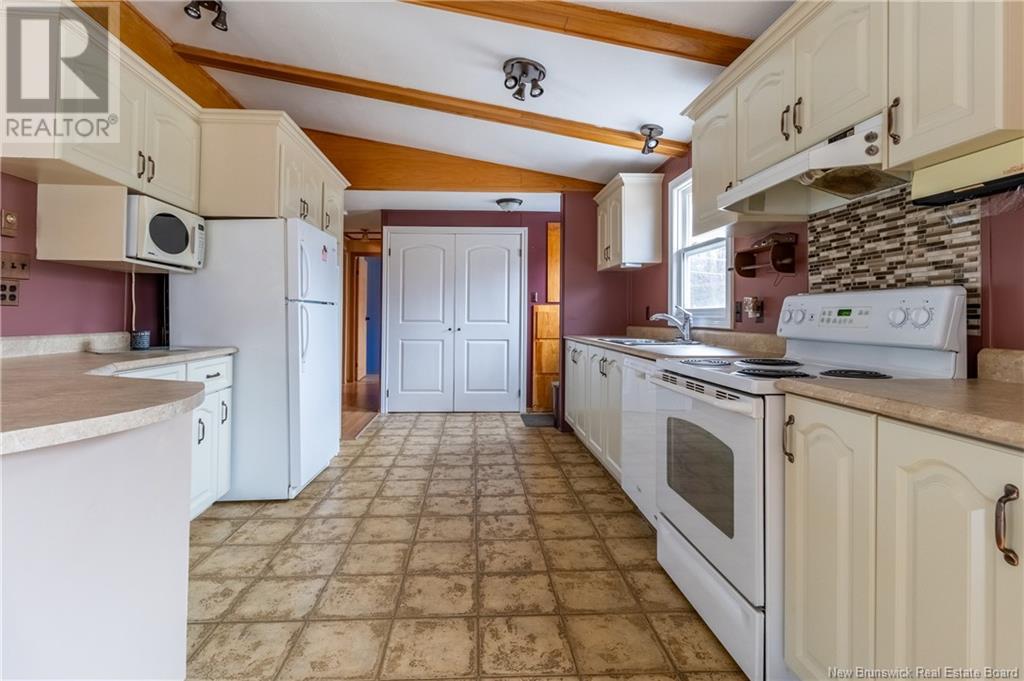 242 Beardsley Road Property Photo 16