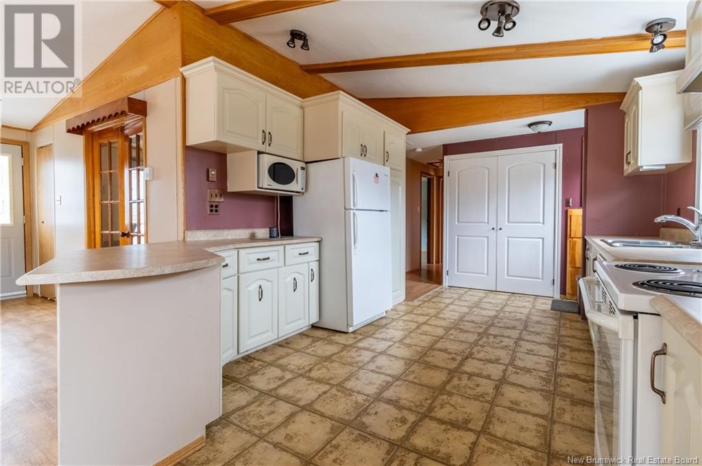 242 Beardsley Road Property Photo 17