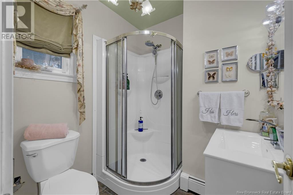 48 Elliott Row Property Photo 16