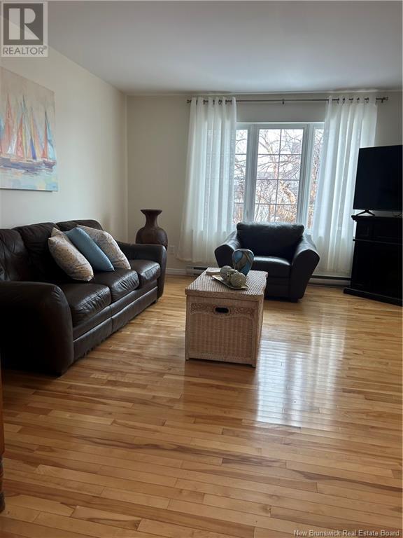 28 Stoneham Drive Property Photo 7