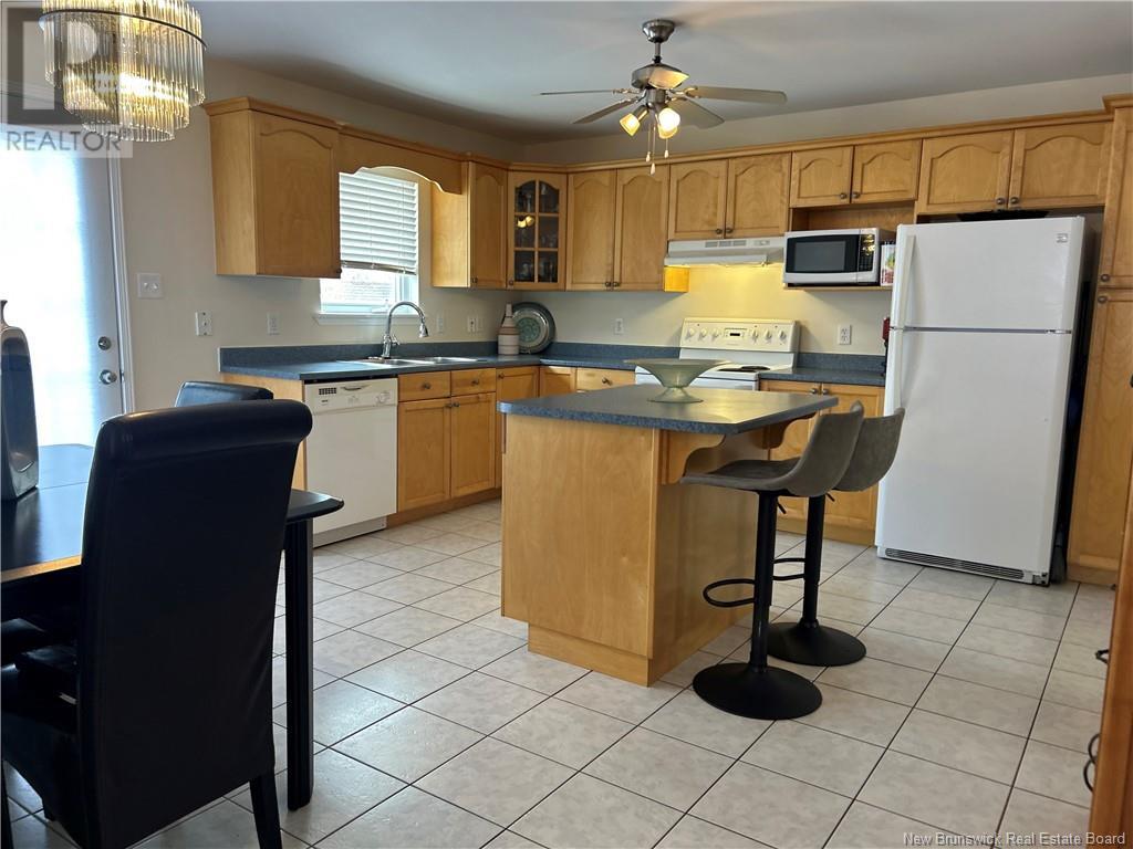 28 Stoneham Drive Property Photo 11