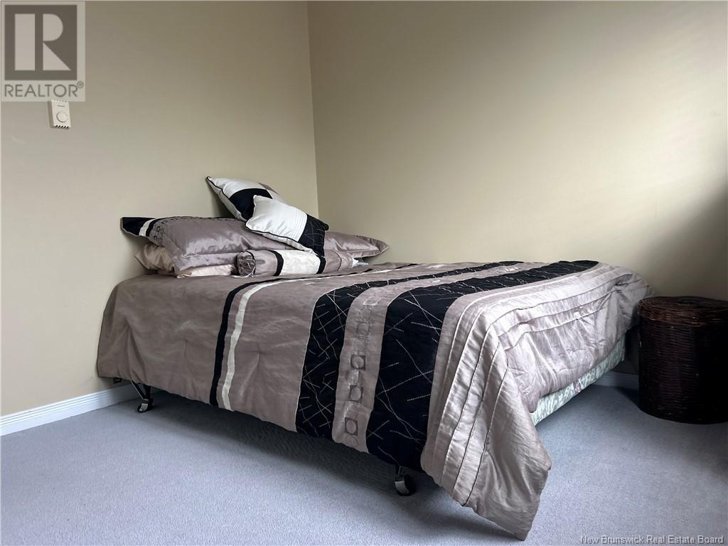 28 Stoneham Drive Property Photo 25