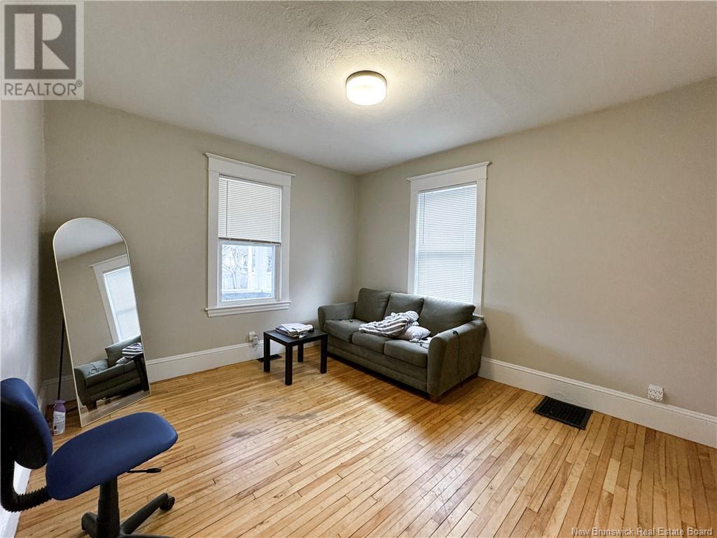 118-120 Pine Street Property Photo 4