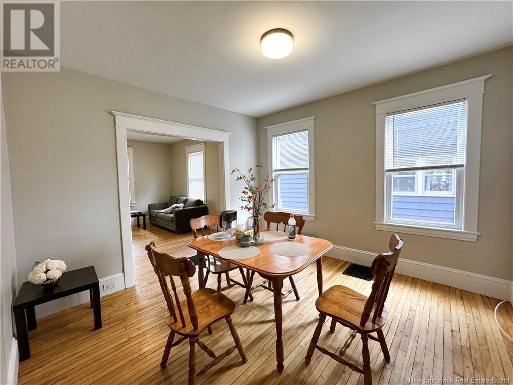 118-120 Pine Street Property Photo 8
