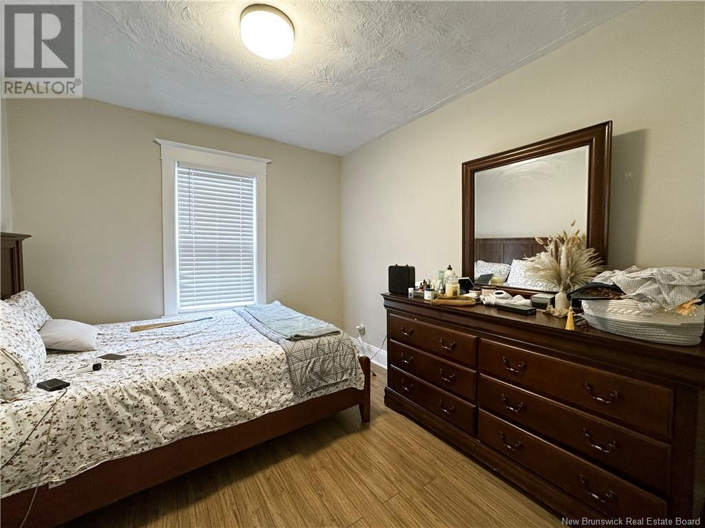 118-120 Pine Street Property Photo 11