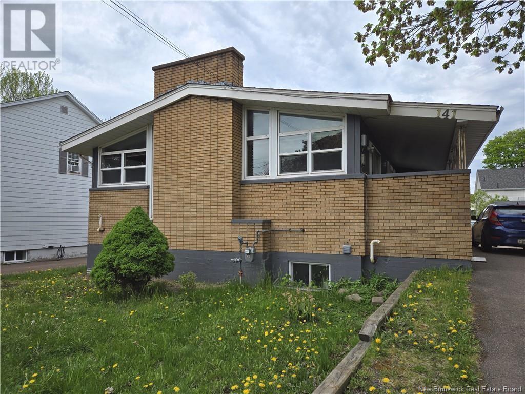 E1c6v1 Real Estate Listings Main Image