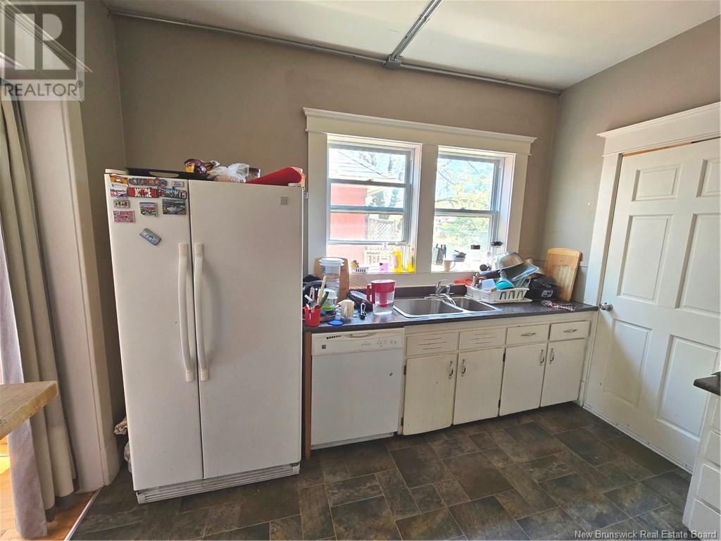 354 Cameron Street Property Photo 4