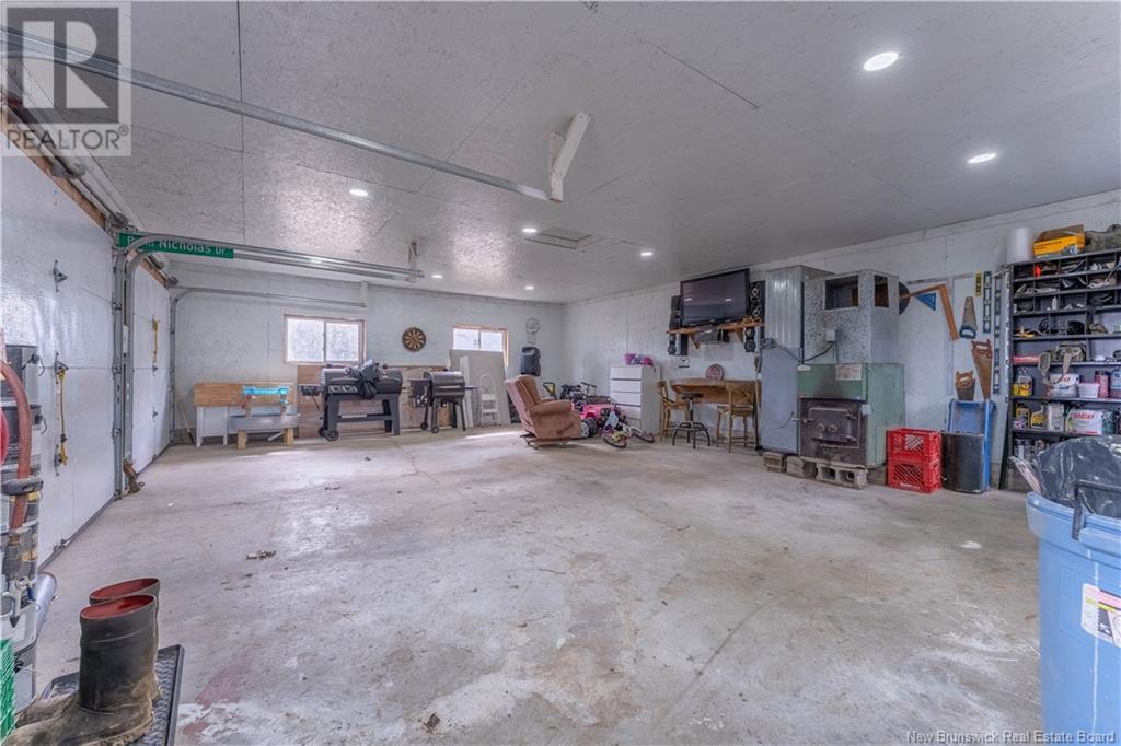 2 Marks Point Road Property Photo 45