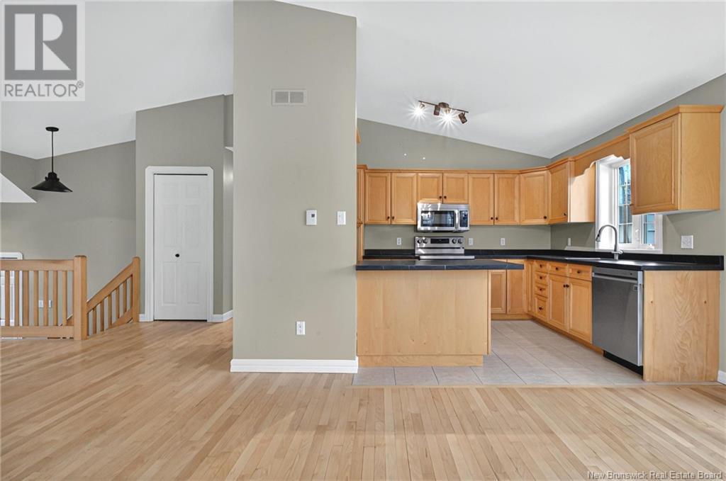 242 Herve Street Property Photo 10