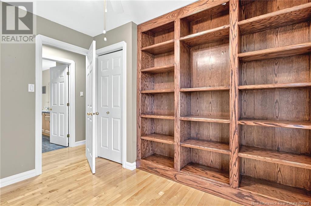 242 Herve Street Property Photo 22