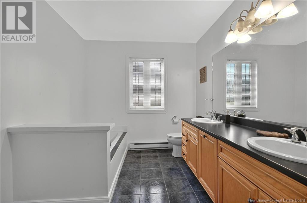 242 Herve Street Property Photo 28
