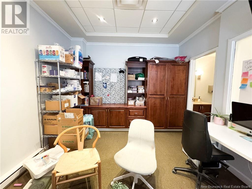 7 Alma Street Property Photo 43