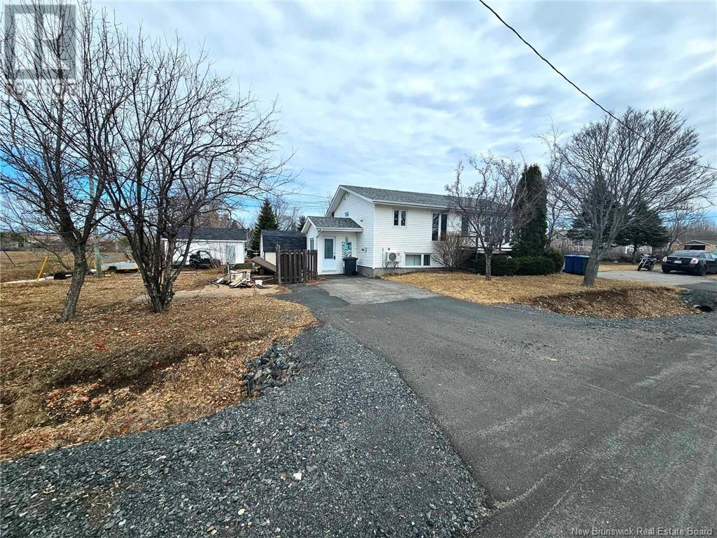 825 Couture Property Photo 5