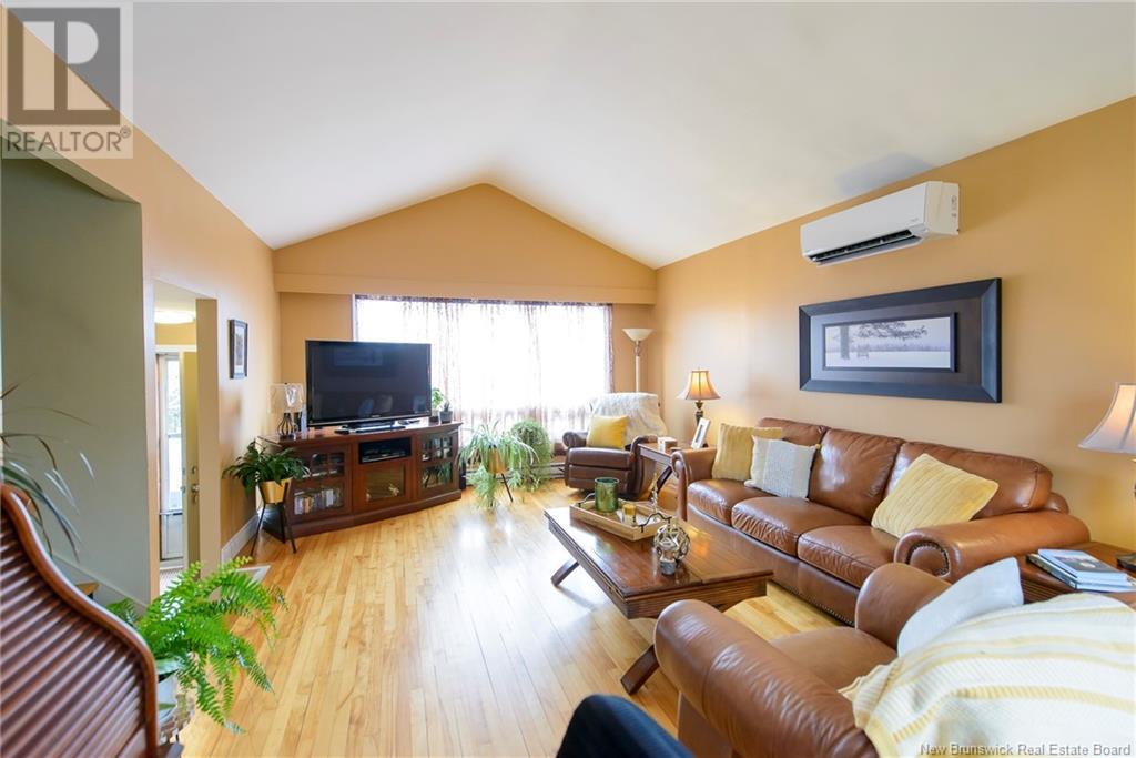 5 Barbara Crescent Property Photo 10