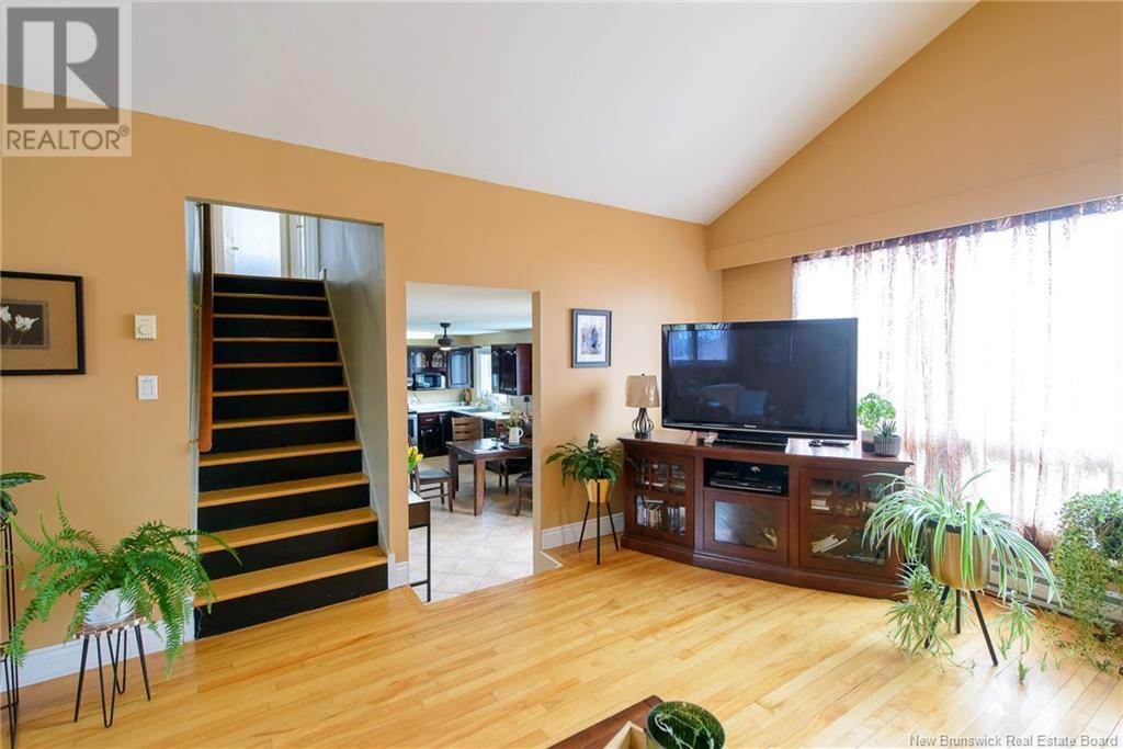 5 Barbara Crescent Property Photo 11