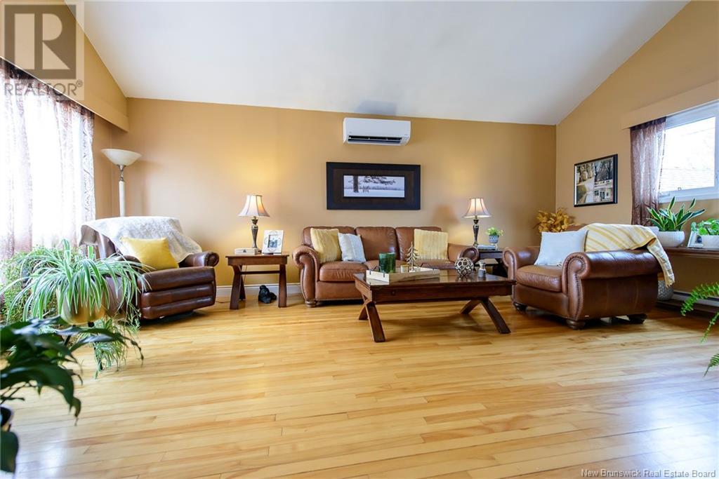 5 Barbara Crescent Property Photo 12