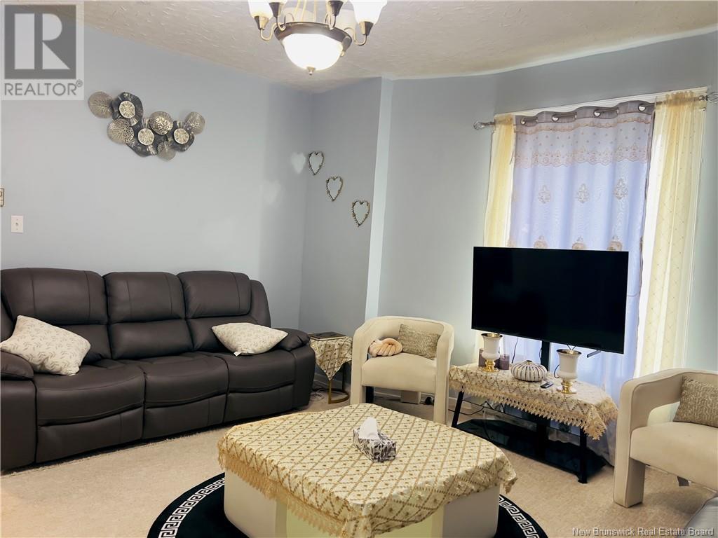 146 Wentworth Property Photo 10