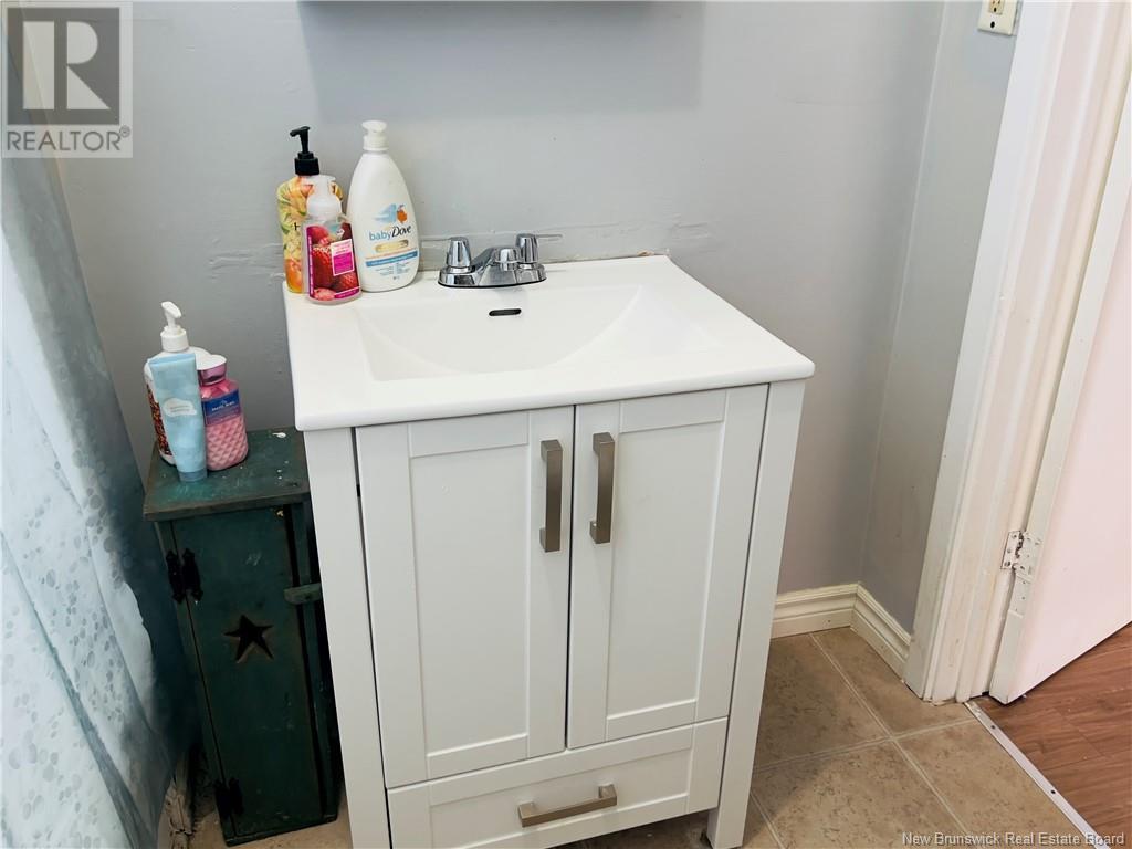 146 Wentworth Property Photo 32