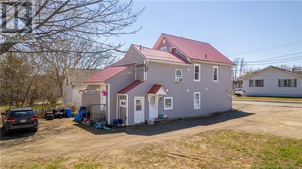 25 Pleasant Street Property Photo 8