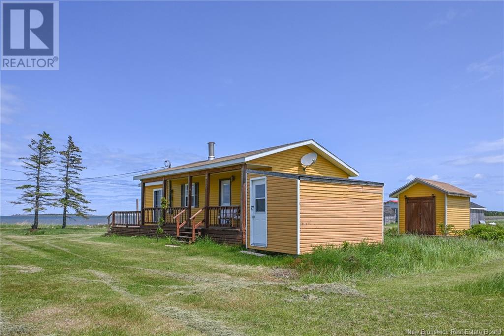 2250 Rue De La Côte Street Property Photo 8