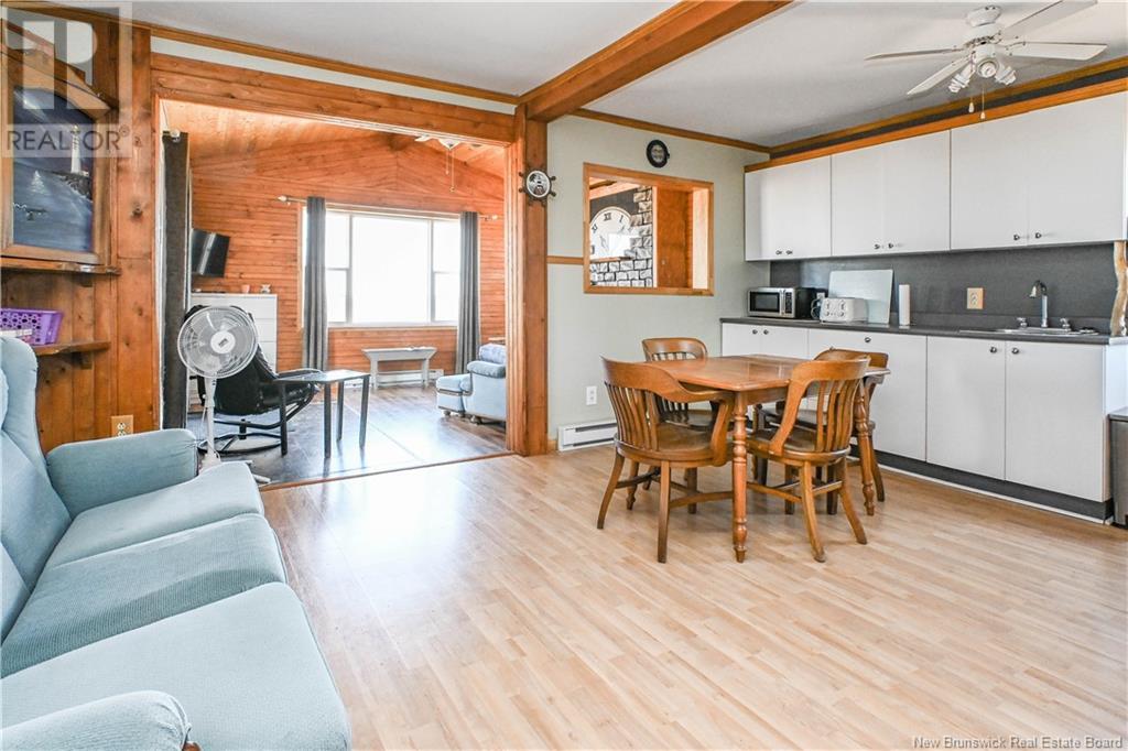 2250 Rue De La Côte Street Property Photo 11