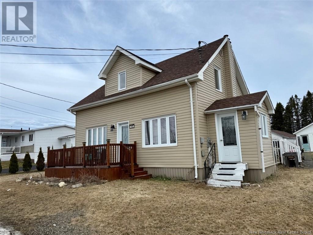 1425 Des Pionniers Avenue Property Photo