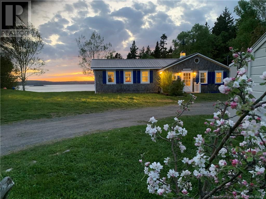 29 Lighthouse Road Property Photo 1